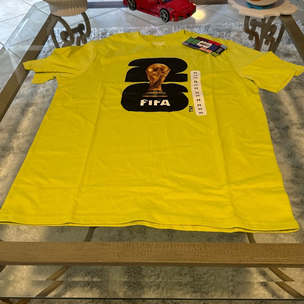 Mens FIFA 2026 World Cup trophy Soccer Chartreuse T Shirt Size M Medium